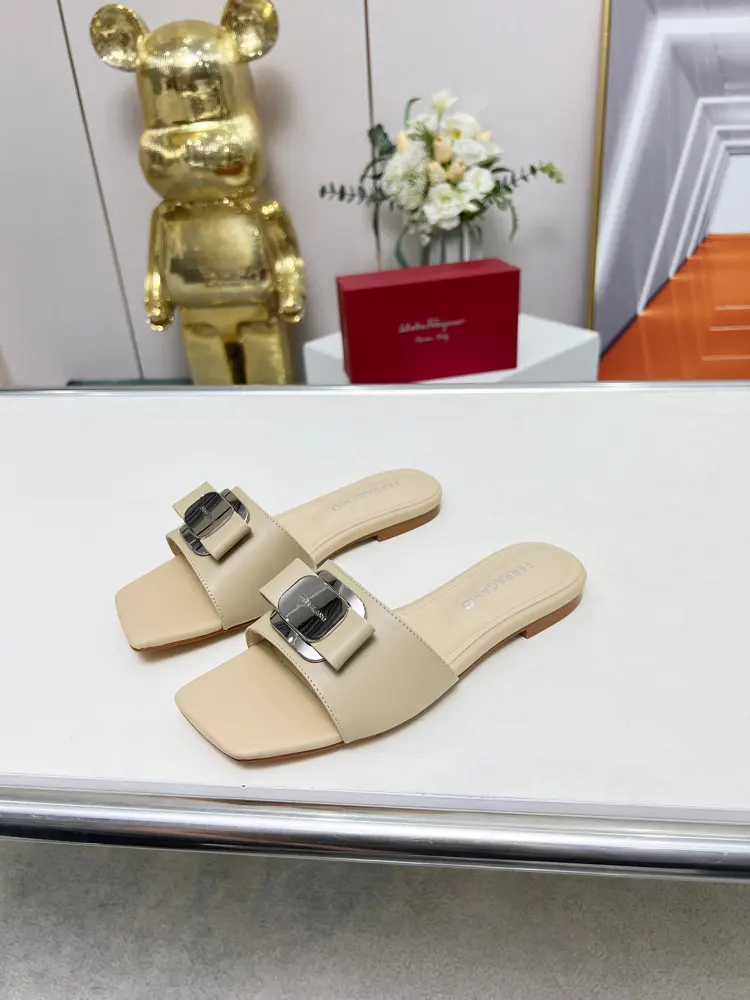 Salvatore Ferragamo Ferragamo slippers