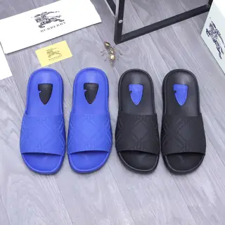 BURBERRY Slippers