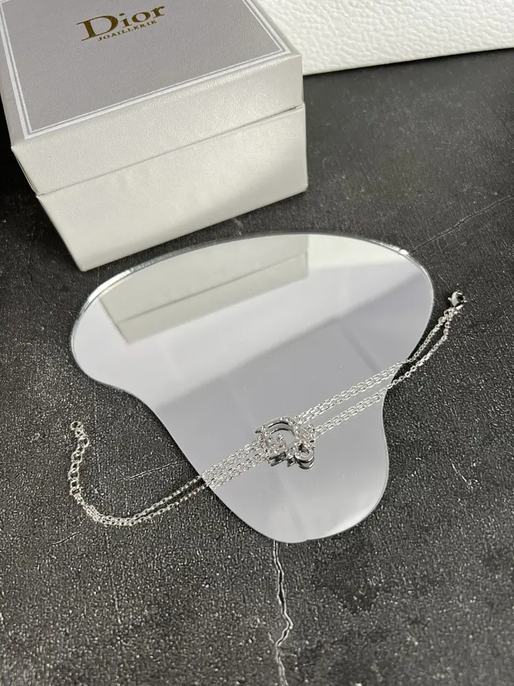 Dior simple and unique logo double chain bracelet