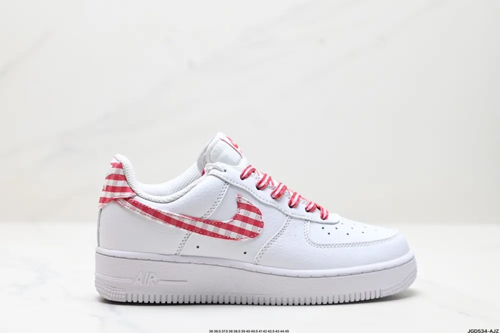 NIKE AlR FORCE 1‘07 LV8 Sneakers FJ4160-001