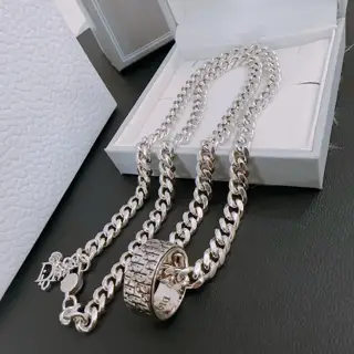 DIOR New Dior necklace Original goods New counter model