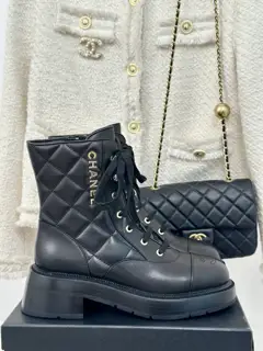 Chanel classic autumn and winter double C diamond letter thick heel short boots