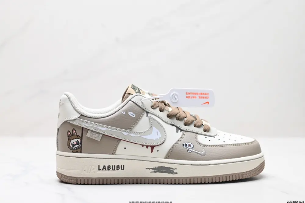 NIKE AIR FORCE 1’07 Sneakers DB3301-331