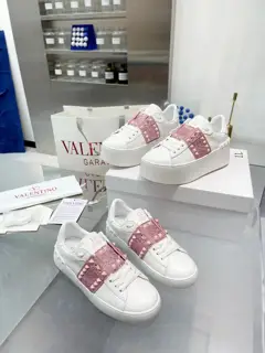 Valentino thick-soled rivet sports casual shoes white shoes