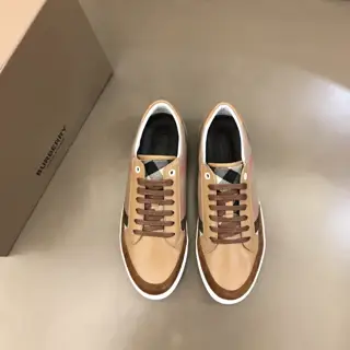 Burberry’s classic low-top sneaker for men