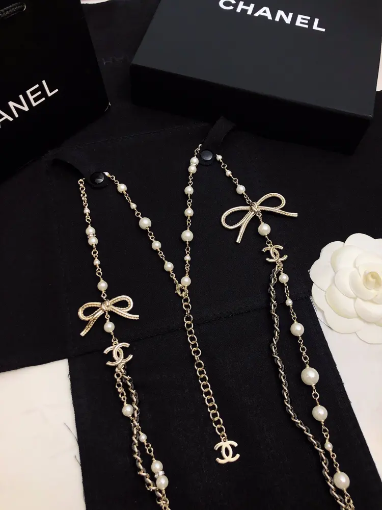 Chanel bow necklace