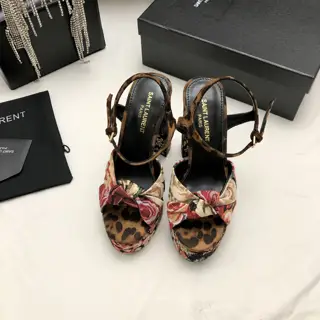 Yves Saint Laurent Heels