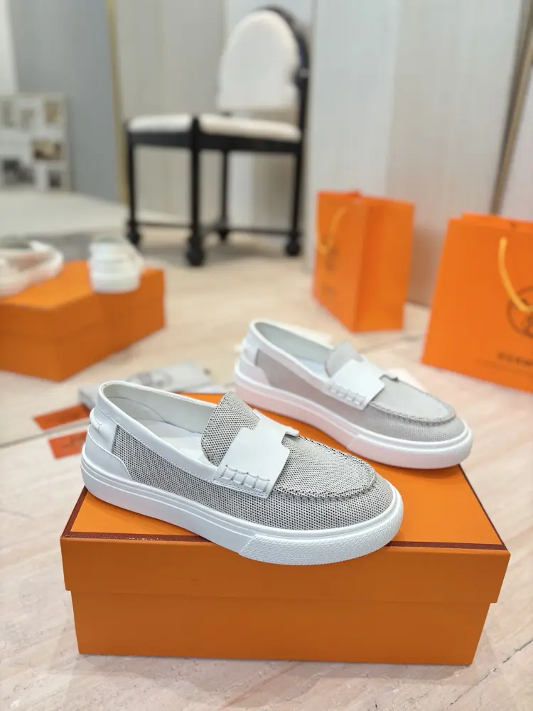 Hermès Kelly buckle casual loafers are now available