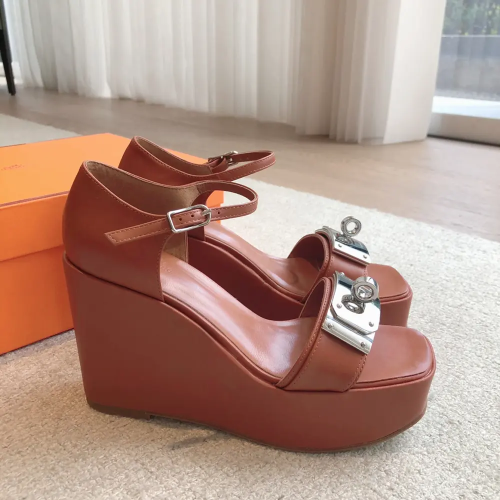 Hermes/Hermès Heels