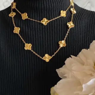 Van Cleef & Arpels High-end 20-carved four-leaf clover necklace