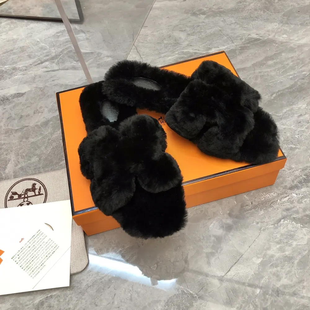 Hermès slippers