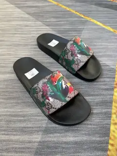 Gucci couple flip flops