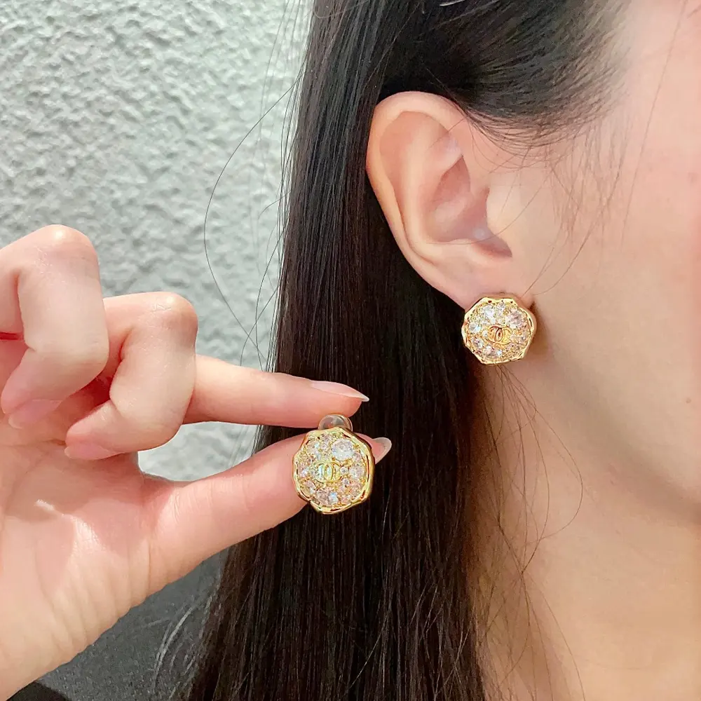 Chanel second-hand earrings