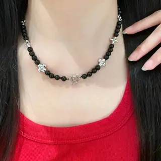 Louis Vuitton classic floral design double flower design pendant necklace