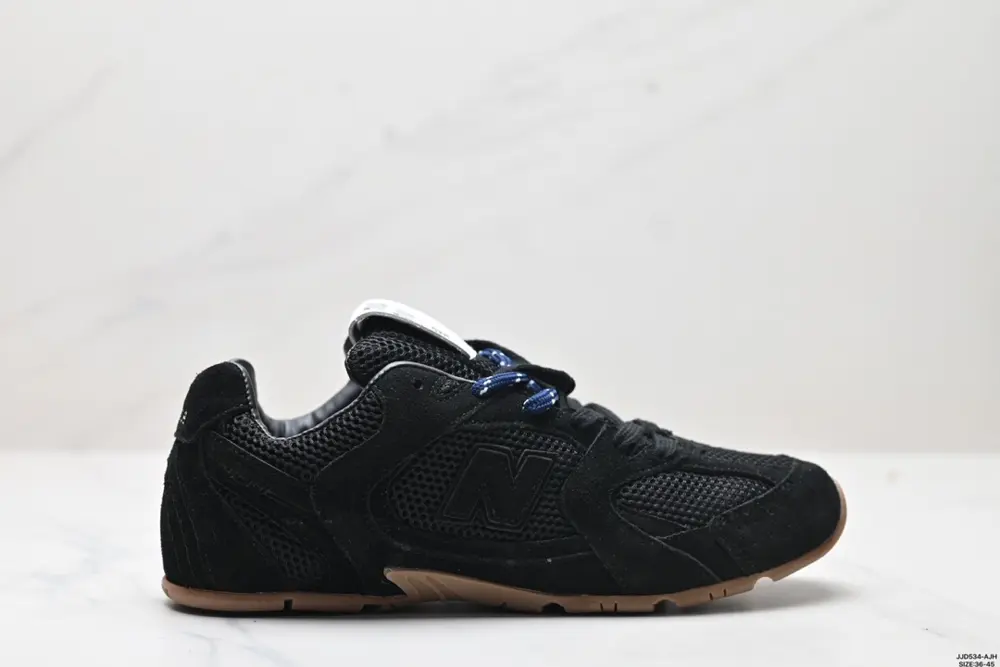 New Balance Maillard color matching creates a new cross-border cooperation