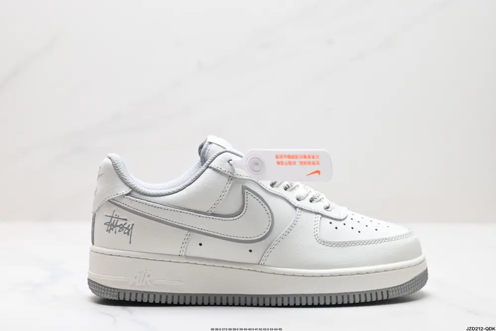 Nike Air Force 1’07 low-top versatile casual sports sneakers. Soft and elastic cushioning UN1635-333
