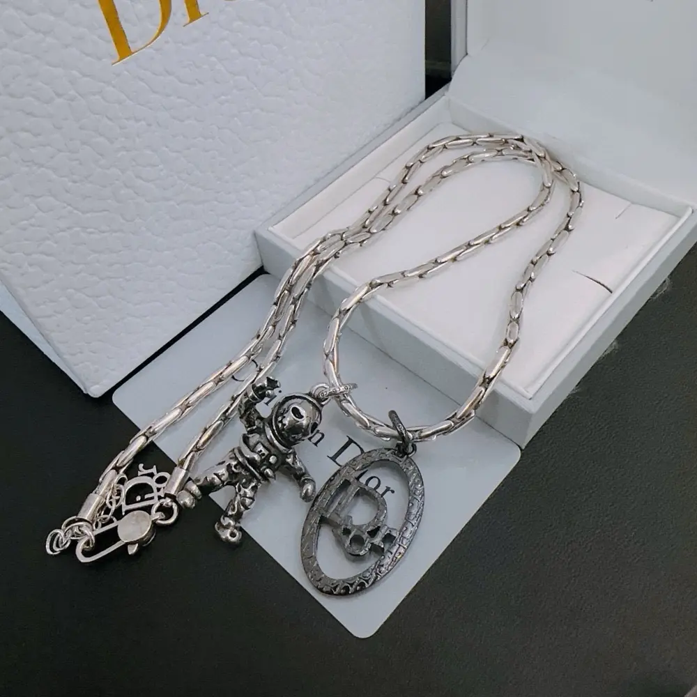 DIOR New Dior necklace Original goods New counter model