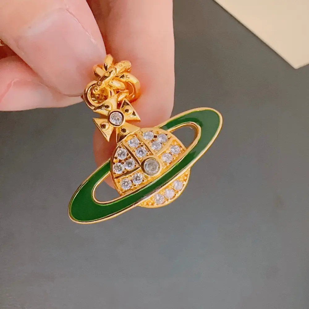 Vivienne Westwood Classic Large Saturn Necklace