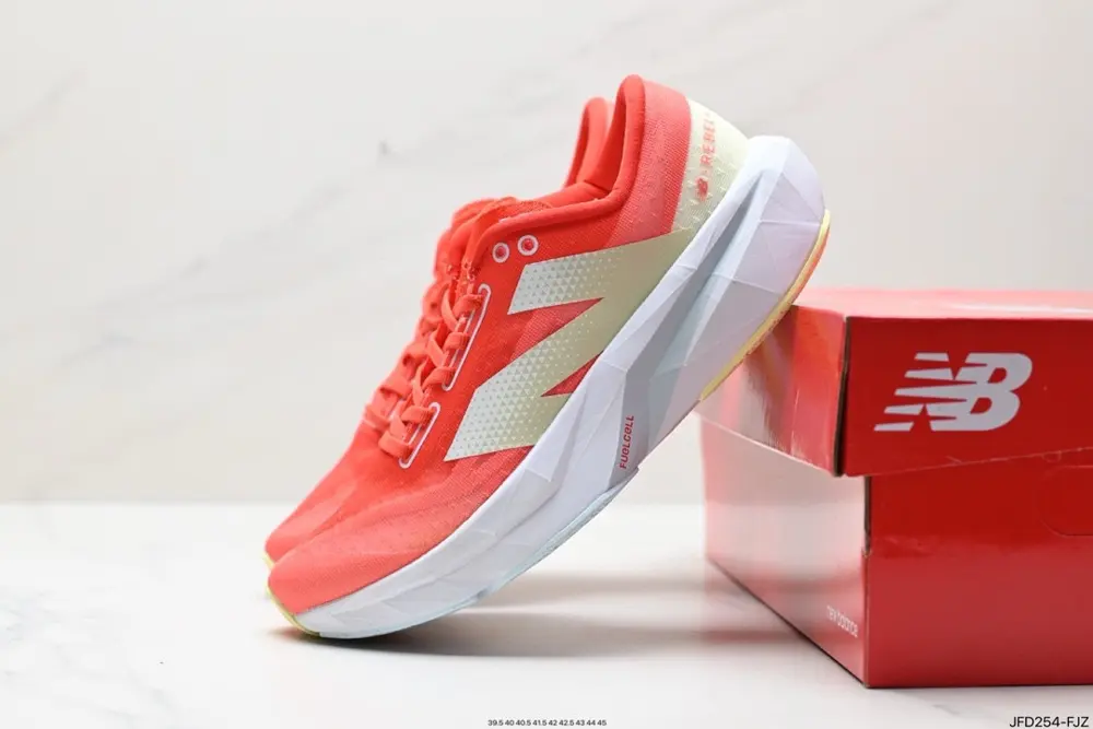 New Balance FuelCell SuperComp Elite v4 Sports Comfortable Wear-resistant Low-top Casual WFCXNM4