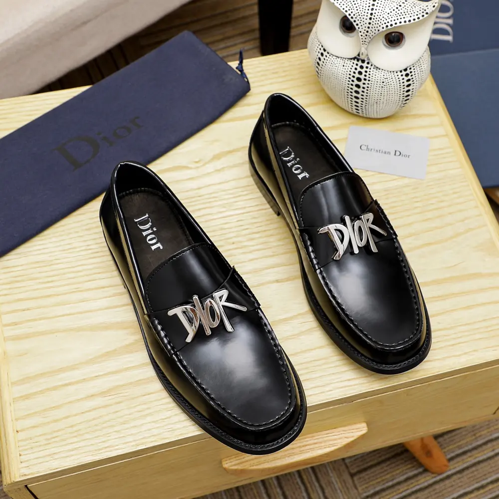 Dior casual men’s shoes are on sale. 1:1 production on the official website. Original