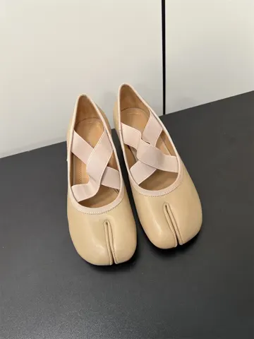 Maison Margiela MM6 split-toe shoes