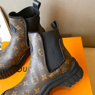 Louis Vuitton Martin boots