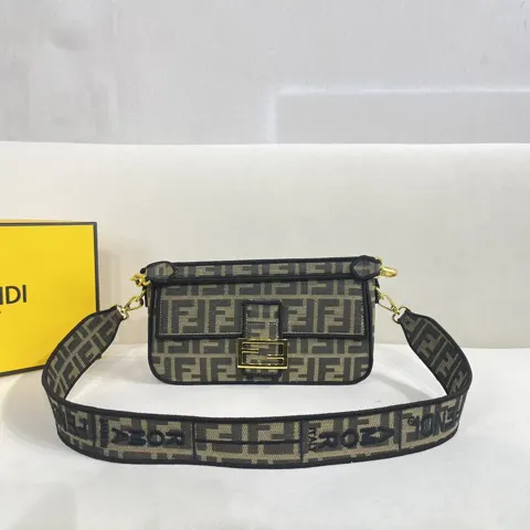 Fendi Baguette
