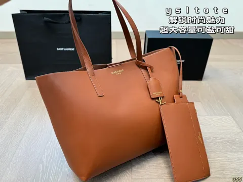 Yves Saint Laurent Tote