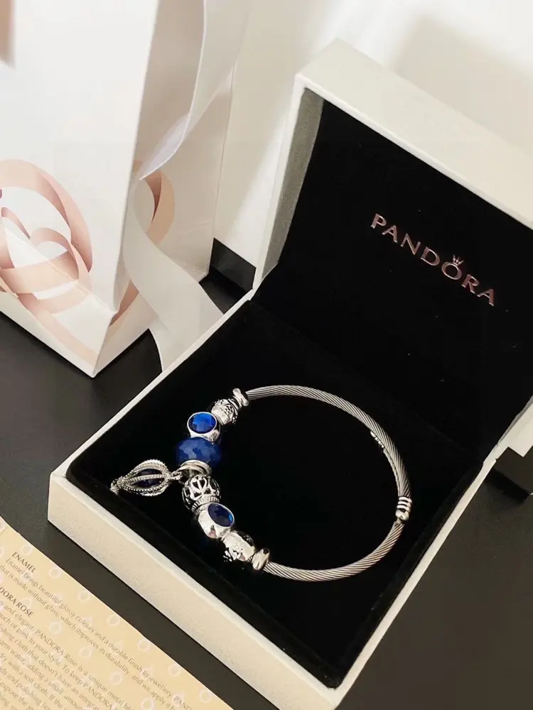 Pandora blue hot air balloon bracelet