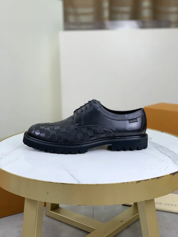 Louis Vuitton business casual leather shoes