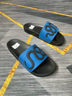 Gucci couple flip flops