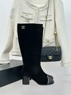 Chanel classic chain double C knight boots