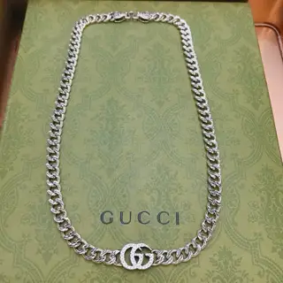 The latest Gucci necklace with a higher-end chain