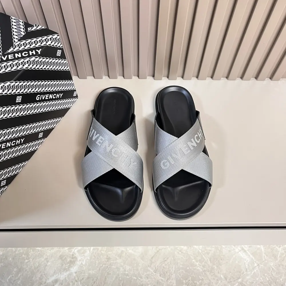 Givenchy slippers
