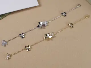 Van Cleef & Arpels Clover Flower Bracelet