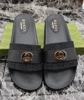 Gucci slippers