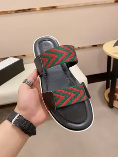 Gucci slippers