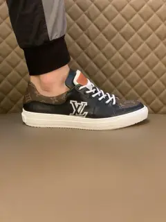Louis Vuitton sneakers. LV counter purchase Casual shoes Men’s counters are sold