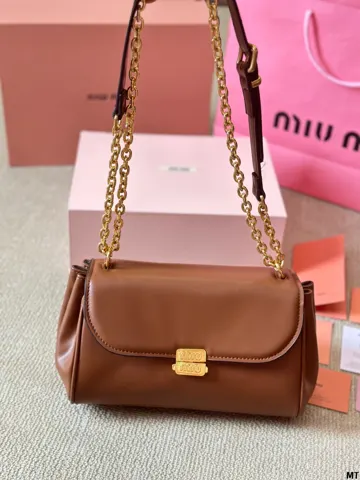 MiuMiu Baguette