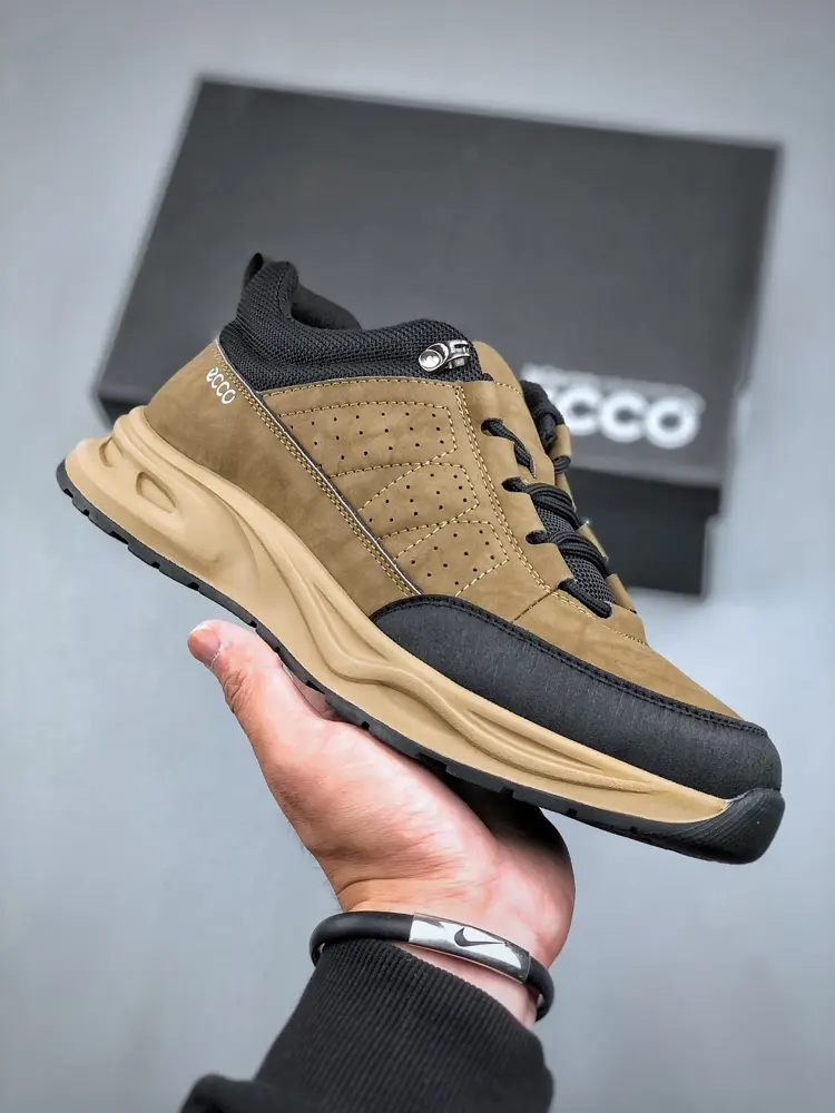 ECCO Classic and modern craftsmanship quality Shoes