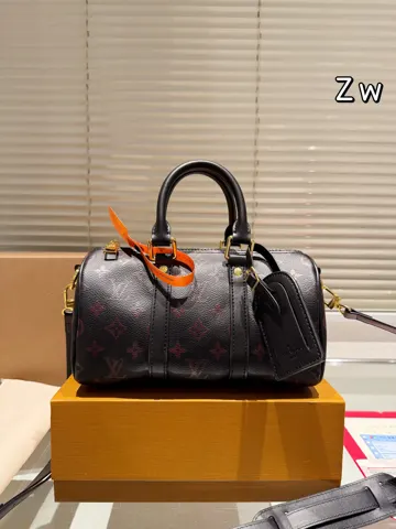 Louis Vuitton Speedy