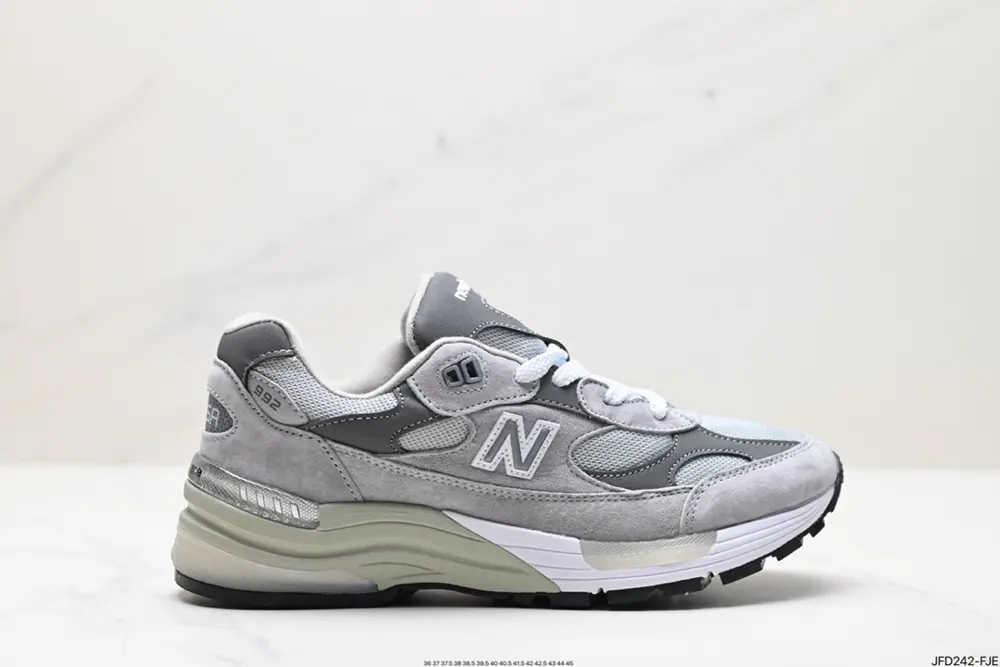 New Balance Jound × New Balance 992 Retro style upper M992J2