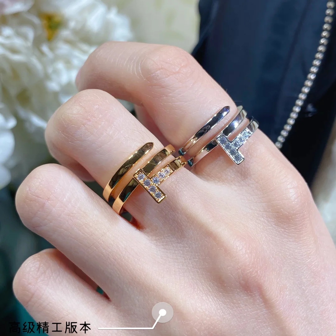 Tiffany three-circle double t ring