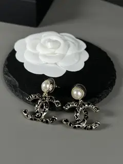 Chanel Tiger print Double C series earrings