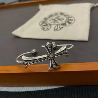 Chrome Hearts classic vintage cross full diamond bracelet