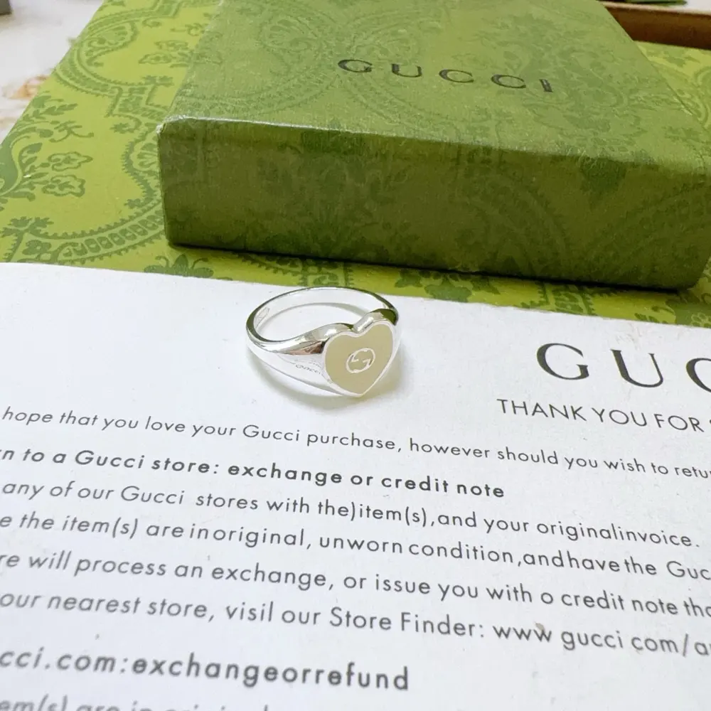 The latest Gucci ring with a higher grade. The same style as celebrities. Anger Forest