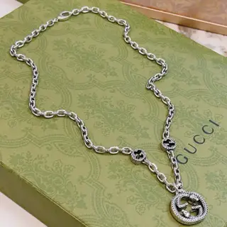 The latest Gucci necklace with a higher-grade chain
