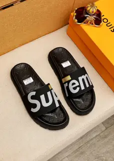 Louis Vuitton popular men’s slippers