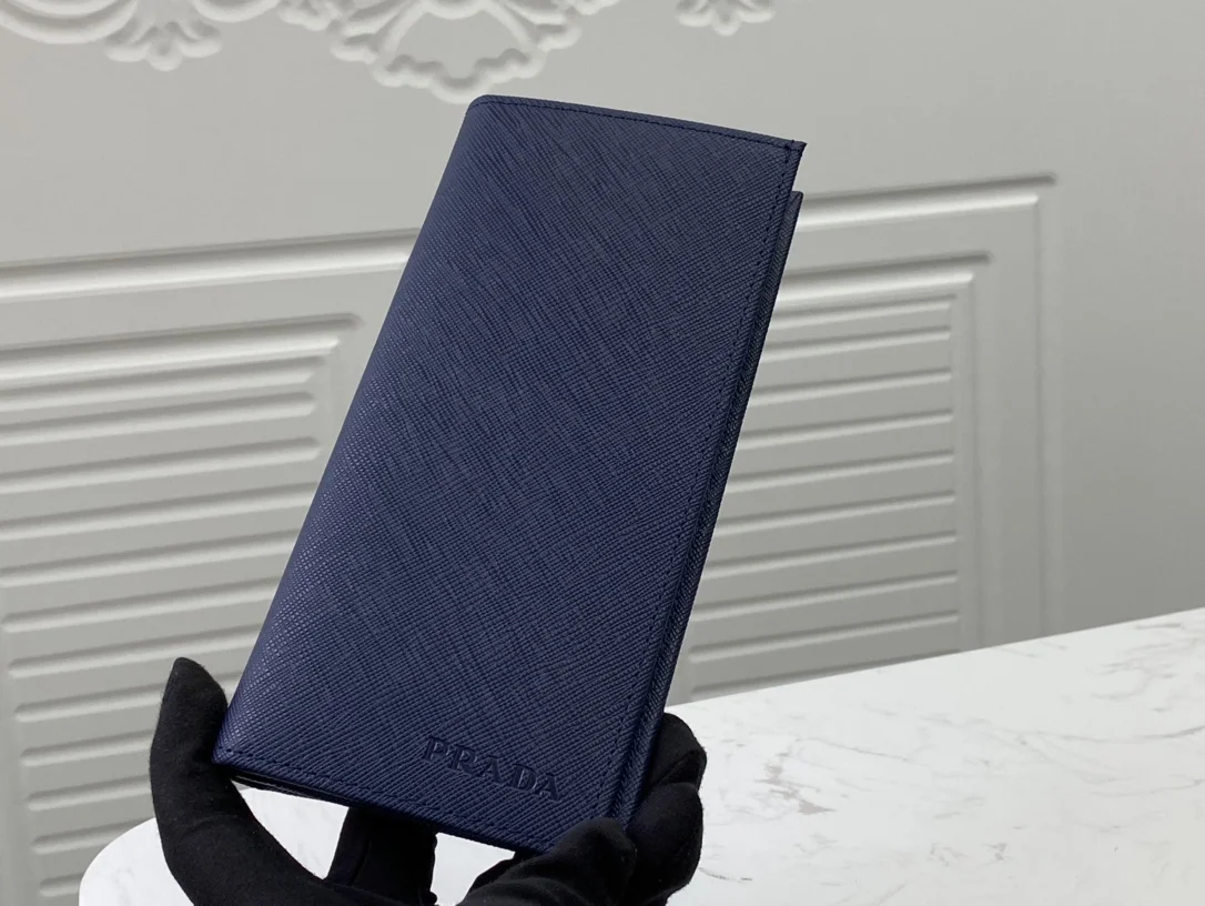 prada Wallet