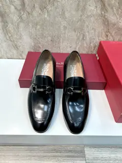 Salvatore Ferragamo men’s leather shoes